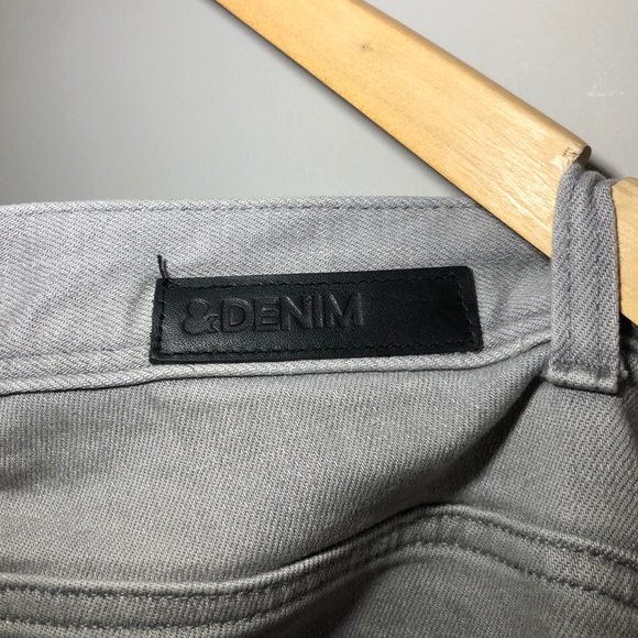 Men’s grey distressed jeans - Picture 4 of 4